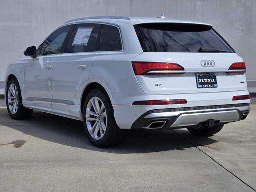 2026 Audi Q7 55 Premium Plus