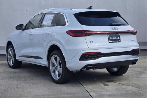 2026 Audi Q5 Premium Plus TFSI quattro S tronic