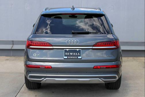 2020 Audi Q7 45 Premium