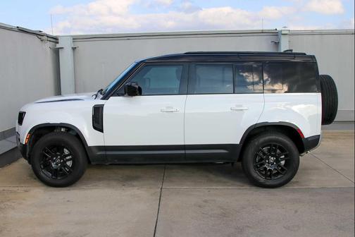 2025 Land Rover Defender 110 P400 S