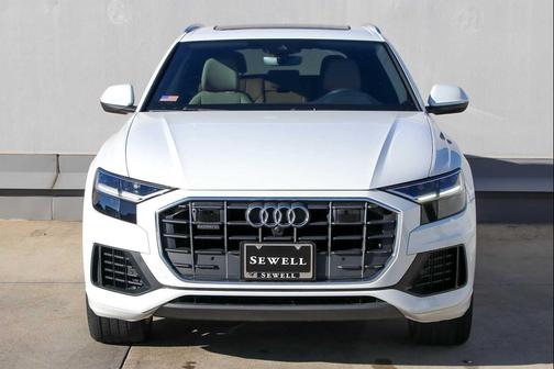 2022 Audi Q8 55 Premium Plus