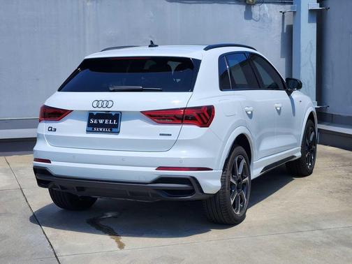 2025 Audi Q3 45 S line Premium Plus
