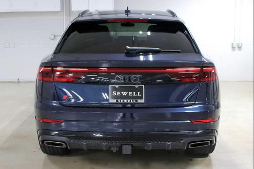 2024 Audi Q8 55 Premium Plus