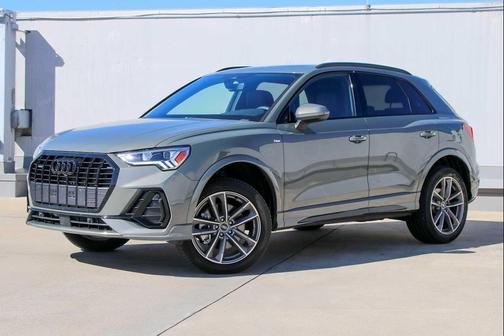 2025 Audi Q3 Premium 45 TFSI S line quattro Tiptronic