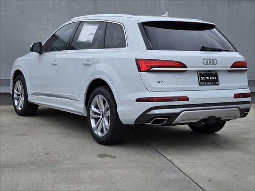 2025 Audi Q7 55 Premium Plus