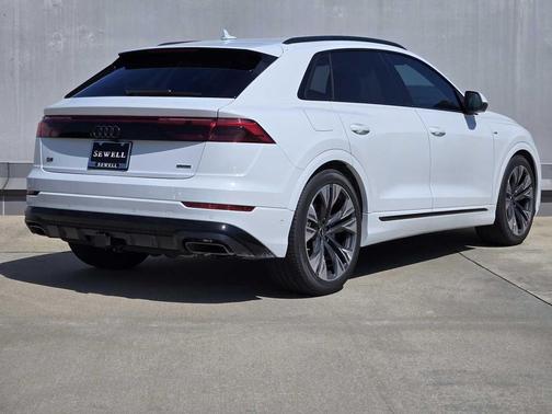 2026 Audi Q8 55 Premium Plus