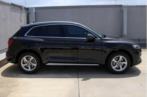 2024 Audi Q5 40 Premium
