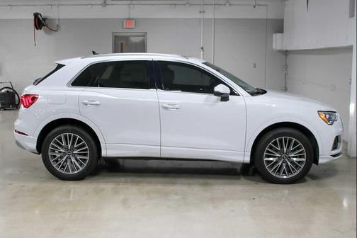 2022 Audi Q3 40 Premium