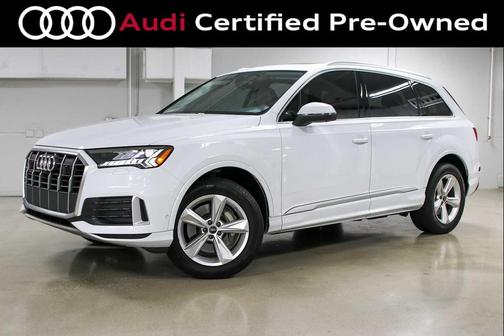 2023 Audi Q7 45 Premium Plus