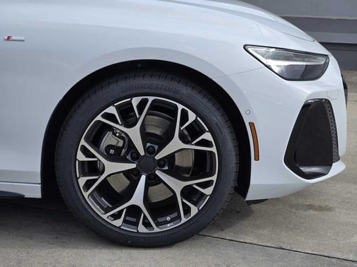 2026 Audi A6 Premium Plus quattro S tronic