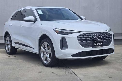 2026 Audi Q5 Premium Plus TFSI quattro S tronic