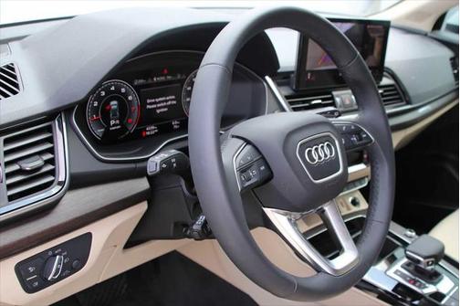 2025 Audi Q5 45 S line Premium Plus