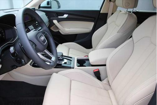 2025 Audi Q5 45 S line Premium Plus