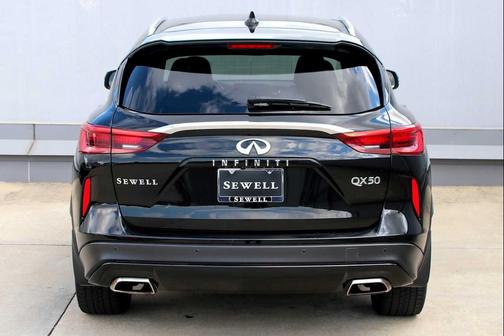 2021 INFINITI QX50 LUXE