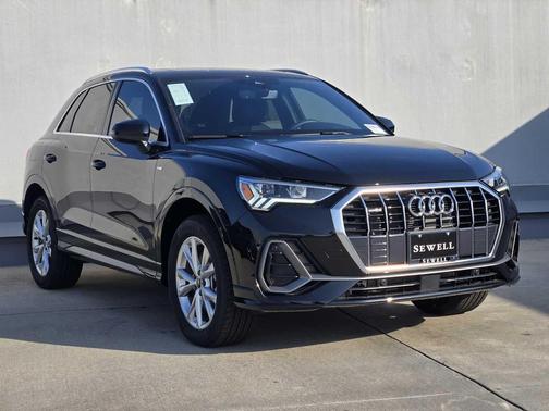 2025 Audi Q3 Premium 45 TFSI S line quattro Tiptronic