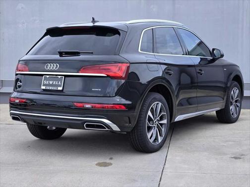 2025 Audi Q5 45 S line Premium