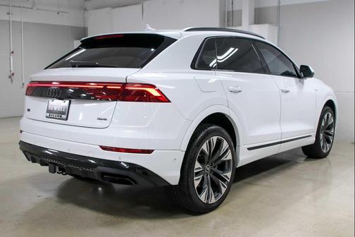 2025 Audi Q8 55 Prestige