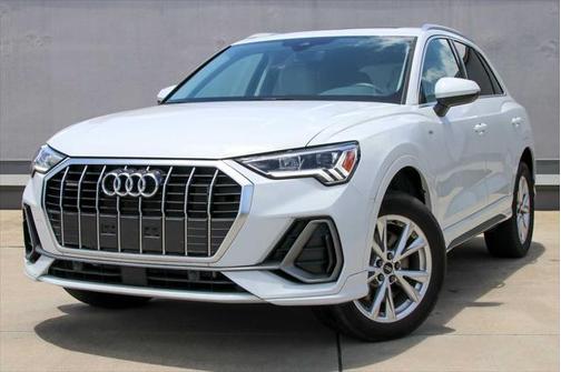2024 Audi Q3 Premium 45 TFSI S line quattro Tiptronic