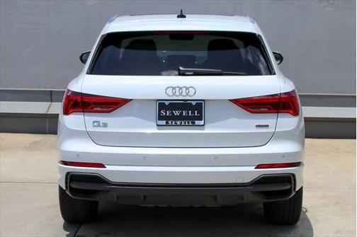 2024 Audi Q3 Premium 45 TFSI S line quattro Tiptronic