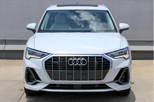2024 Audi Q3 Premium 45 TFSI S line quattro Tiptronic