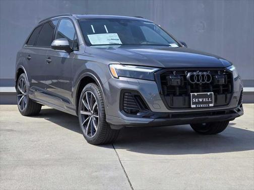 2025 Audi Q7 45 Premium Plus