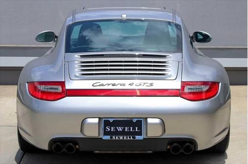 2012 Porsche 911 Carrera 4 GTS
