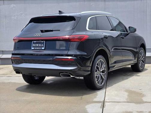2025 Audi Q5 Premium Plus