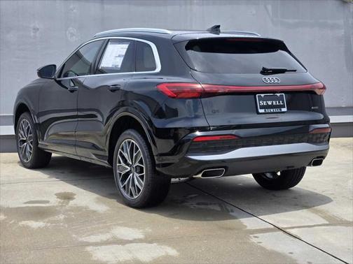 2025 Audi Q5 Premium Plus