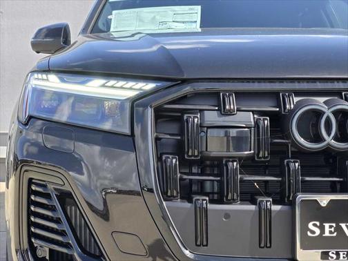 2025 Audi Q7 55 Prestige