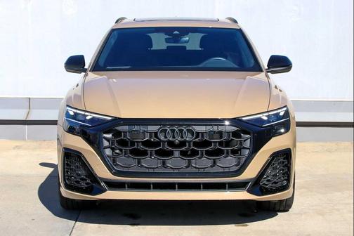 2024 Audi SQ8 4.0T Premium Plus