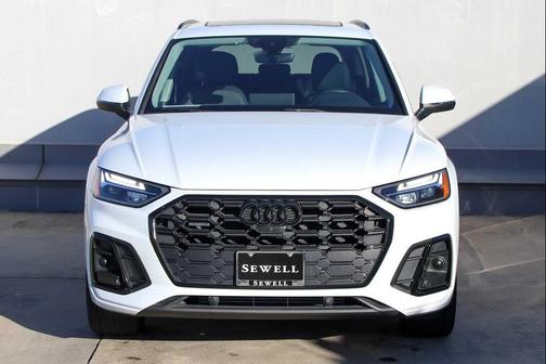2022 Audi Q5 45 S line Premium Plus