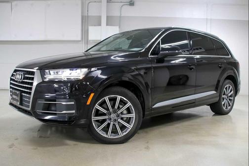 Orca Black Metallic 2018 Audi Q7 3.0T Prestige