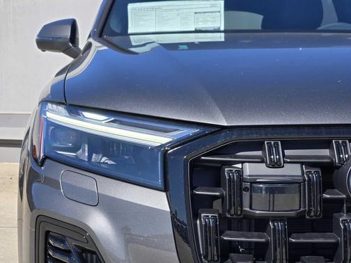 2026 Audi Q7 55 Premium Plus