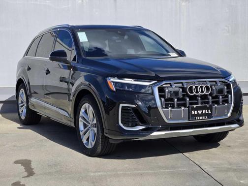2026 Audi Q7 55 Premium Plus