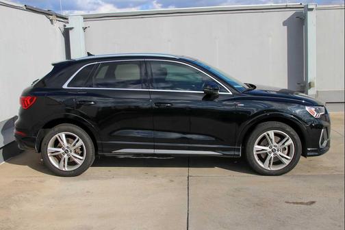 2022 Audi Q3 45 S line Premium Plus