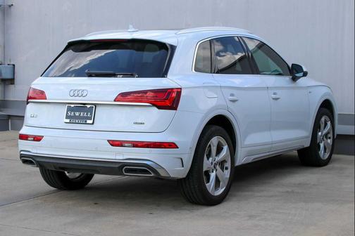 2023 Audi Q5 45 S line Prestige