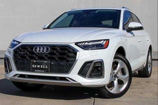 2023 Audi Q5 45 S line Prestige