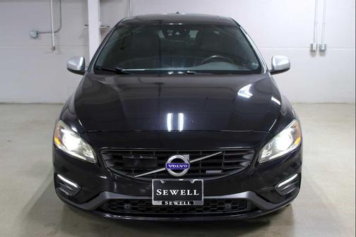 2015 Volvo S60 T6 R-Design Platinum