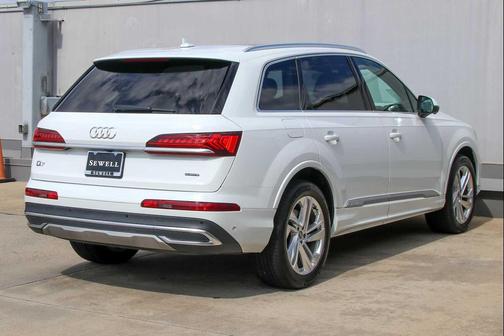2020 Audi Q7 55 Premium Plus