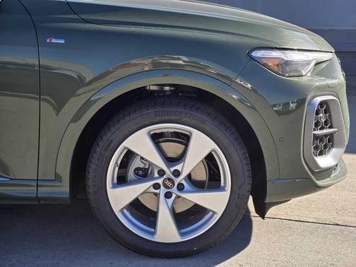 2025 Audi Q5 Prestige TFSI quattro S tronic