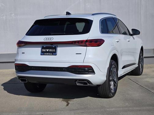 2025 Audi Q5 Premium Plus TFSI quattro S tronic