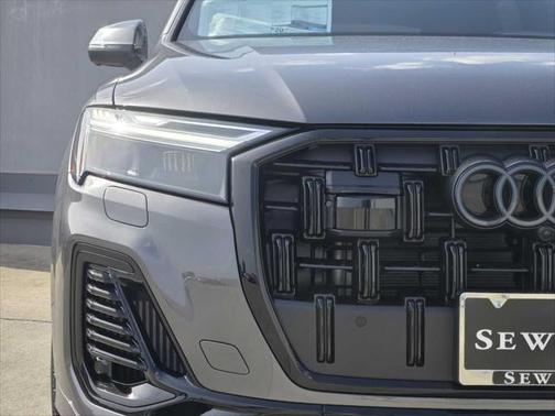2025 Audi Q7 55 Premium Plus