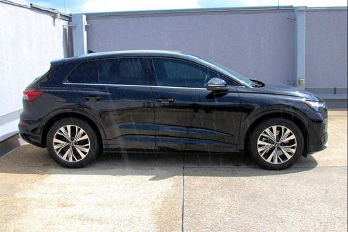 2023 Audi Q4 e-tron 40 Premium Plus