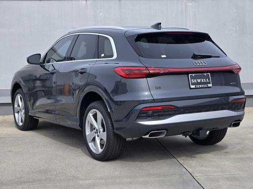 2025 Audi Q5 Premium Plus TFSI quattro S tronic