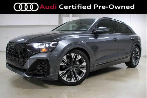 Daytona Gray Pearl Effect 2024 Audi Q8 55 Prestige