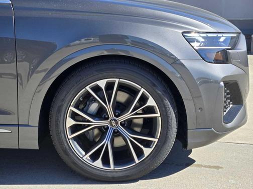 2026 Audi Q8 55 Premium Plus