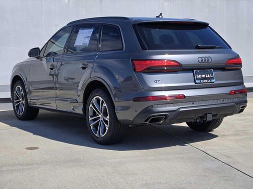 2026 Audi Q7 55 Premium