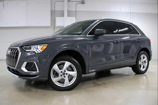 Nano Gray Metallic 2022 Audi Q3 40 Premium Plus