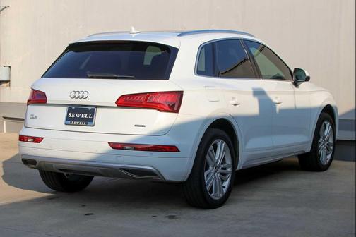 2020 Audi Q5 45 Premium Plus