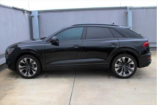 2025 Audi Q8 55 Prestige